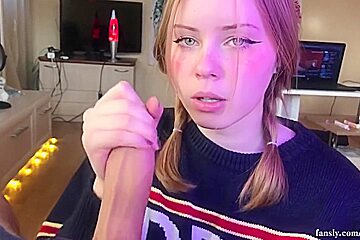 Yuiwoo   Student (18)+ Girl Gently Sucks And Loves Cum