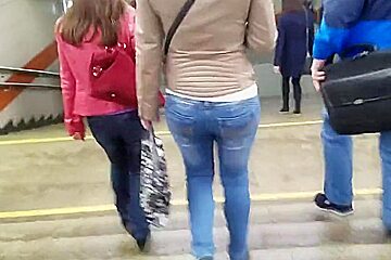Nice Girl With Booty Ass