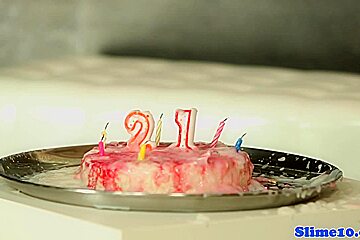 Bukake Birthday Lesbo Scissoring At Gloryhole