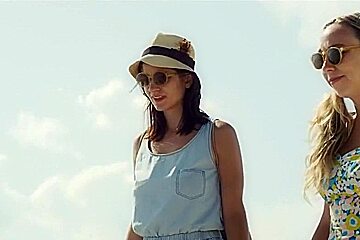 Fort Tilden ((2014)) Clare McNulty, Bridey Elliott, Hallie Haas, Christine Spang