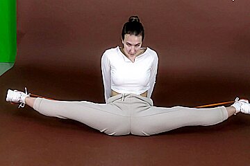 Best Turn On From A Sexy Gymnast Rima Soroka