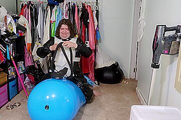 Heavy Pvc Gasmask Breathplay And Vibrator Inflatable Hump
