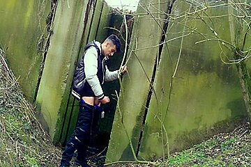 Autumn Jerk Off Under The Bridge   From Soft Cock Till Cum