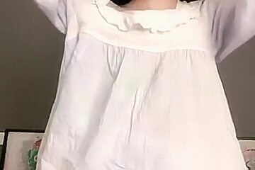 Pretty Japanese Teen (18)+ Solo Masturbation Uncensored