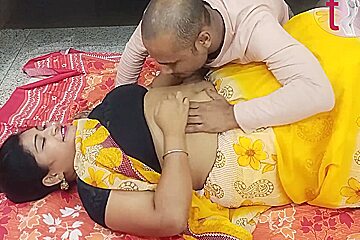 Hot And Sexy Rubi Bhabi   Awesome Atraction