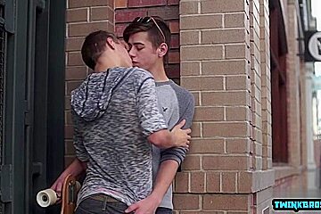 Hot Twinks Flip Flop And Facial Cum