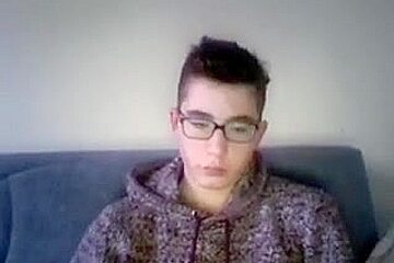 Belgium Cute Boy With Big Cock Nice Ass On Cam
