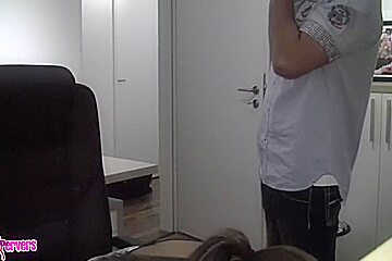 Turkish Woman Wishes To Have Assembled Their PC, But That Babe Copulates ...