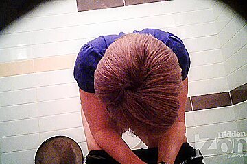 Girl Demonstrates Her Trimmed Honey Pie On The