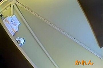 Japanese Upskirt Of Long Legged Amateur In Short Outfit Dvd SPZDV (002)