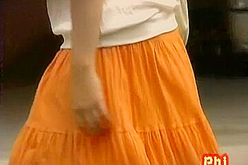 Confused Short Haired Japanese Tart Exposes Her Hairy Snatch During Sharking Affair
