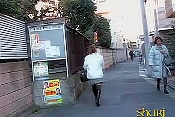 Japanese Street Sharking Video Showing A Sexy Girl