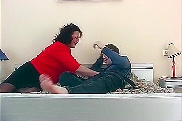 Dirty Mama Lure Young Boy Into Bed