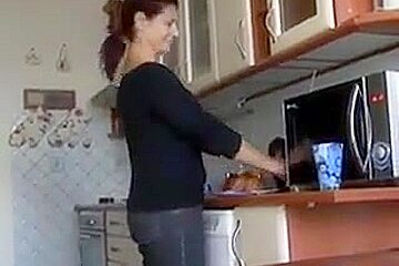 Strapped For Cash Mature Sell Pussy To Junior Guy