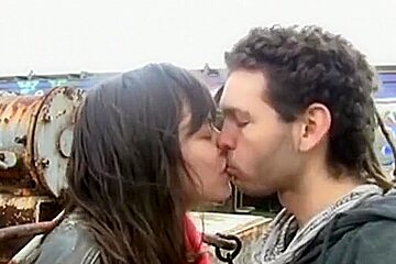 Couple Has Mutual Masturbation And Oral Sex On A Garbage Belt