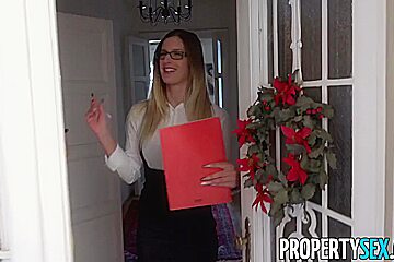 Leggy Hungarian Agent Mira Sunset Fucks British Client