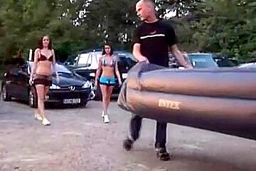 Flask Amateurs Just Start Fucking In Public