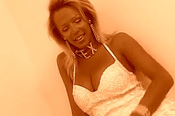 Shemale Pamela Anderson Take Two Dark Cocks