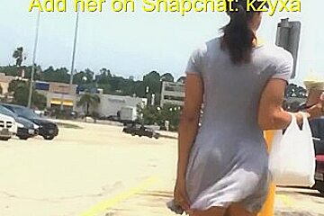 Jiggly Ass In Dress Upskirt (windy Day!)