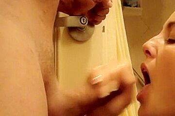 She Made This Small Dick Cum In Her Mouth