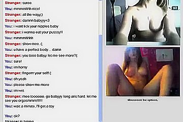 Lesbian Masturbation In Webcam