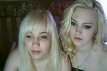Two Blonde Lesbian Babes In Webcam