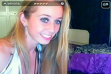 Hot Webcam Teen (18)+ Plays With A Sex Toy