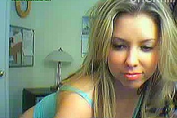 Hot Stickam Sarah Shows Her Body